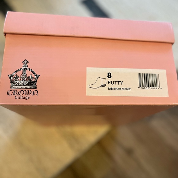 Crown Vintage Tabitha booties, 8 - Picture 3 of 7